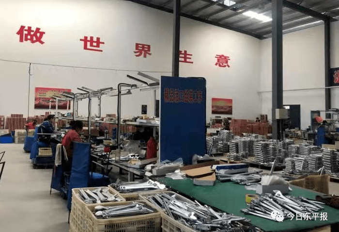 铿锵三人行最新一期，任务完成与技能学习详细步骤指南