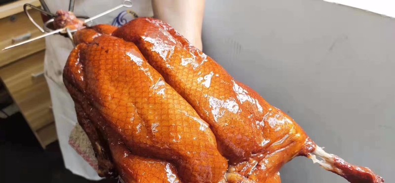 最新烤鸭制作指南，一步步教你制作美味烤鸭