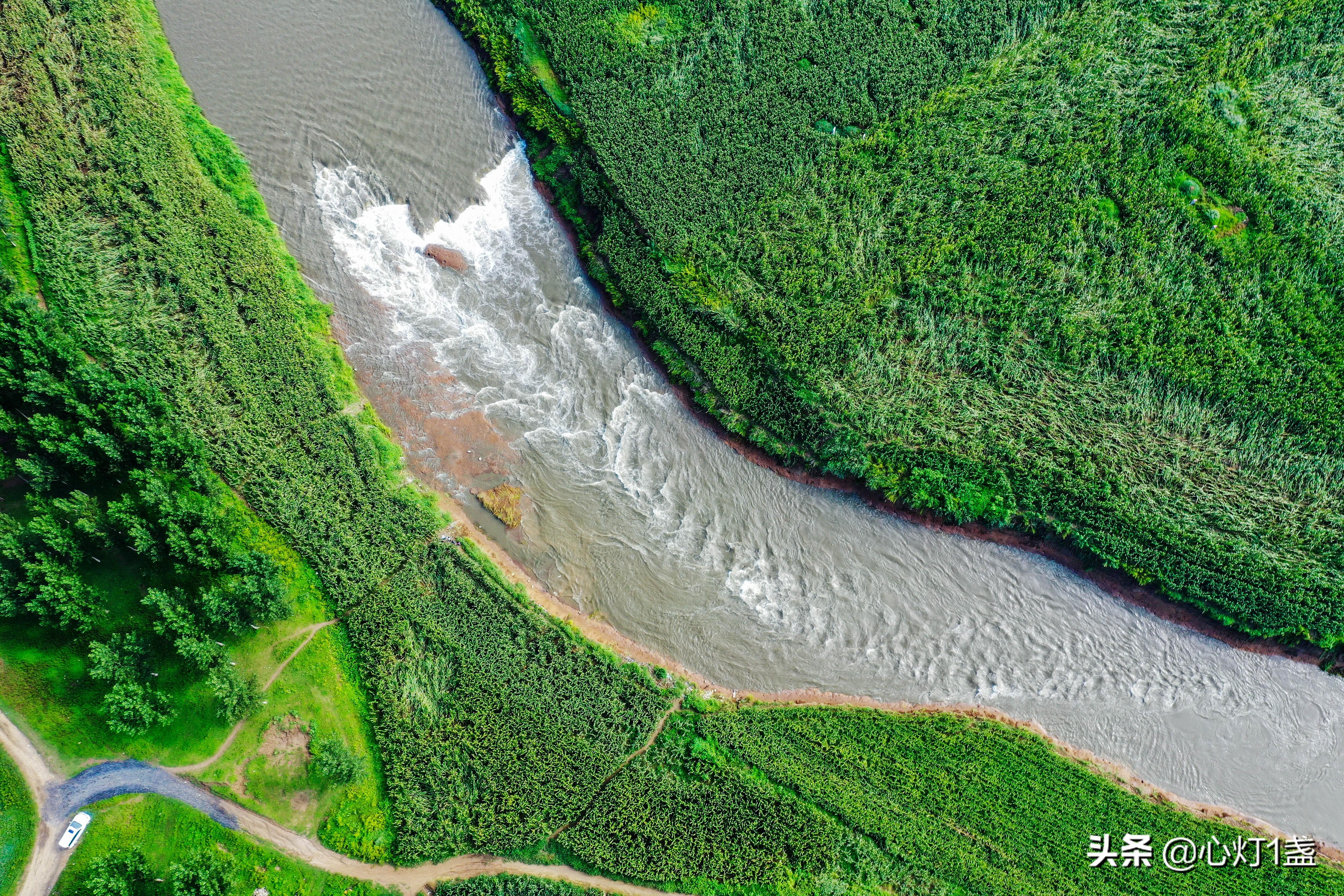 自然美景探险之旅,探寻最新标识,启程未知之旅
