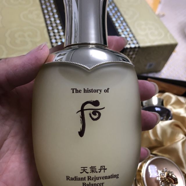 天气丹水乳最新套盒，时光之秘，开启美丽新纪元