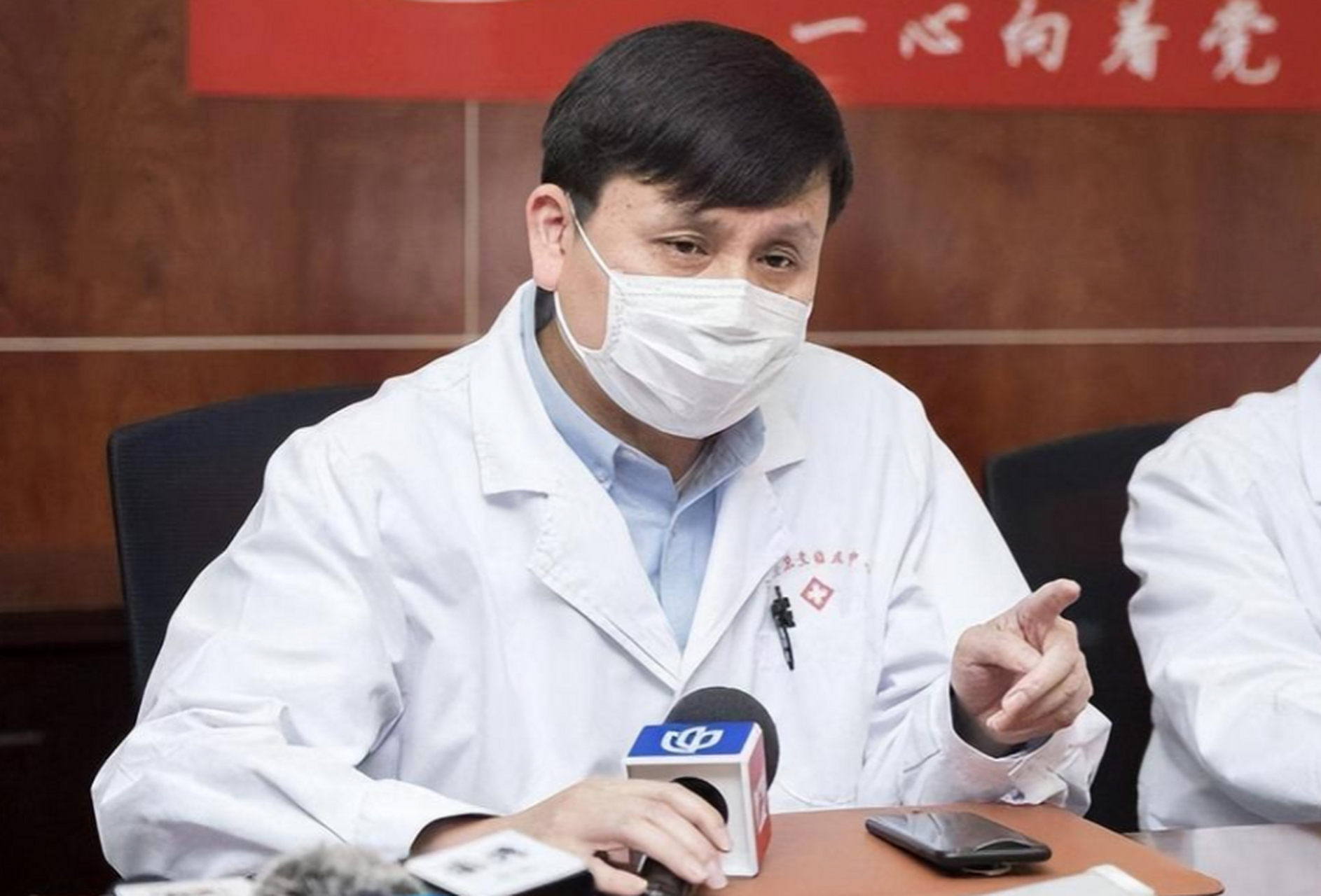 张文宏解读最新疫情动态，科学应对，提振信心