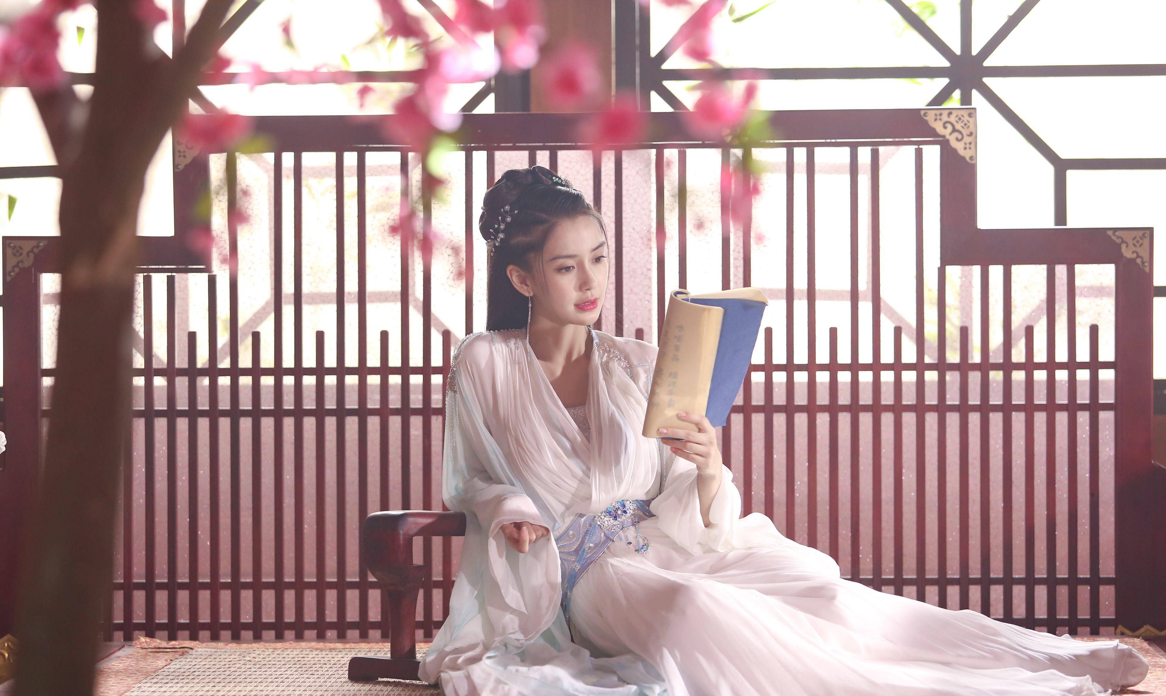 杨紫最新广告,自然美景之旅,寻找内心的平和宁静