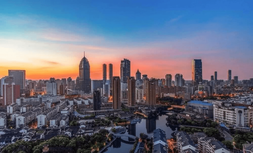 济阳最新房价动态，城市变迁与信心成就的象征