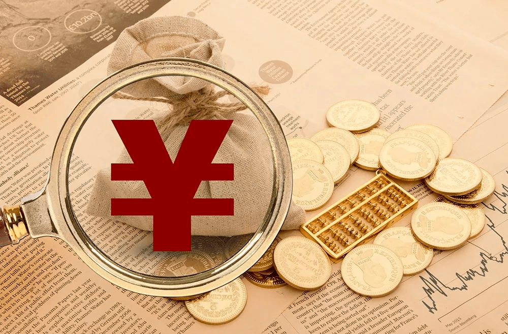 公募基金最新排名背后的故事，友情与陪伴的温馨旅程揭秘