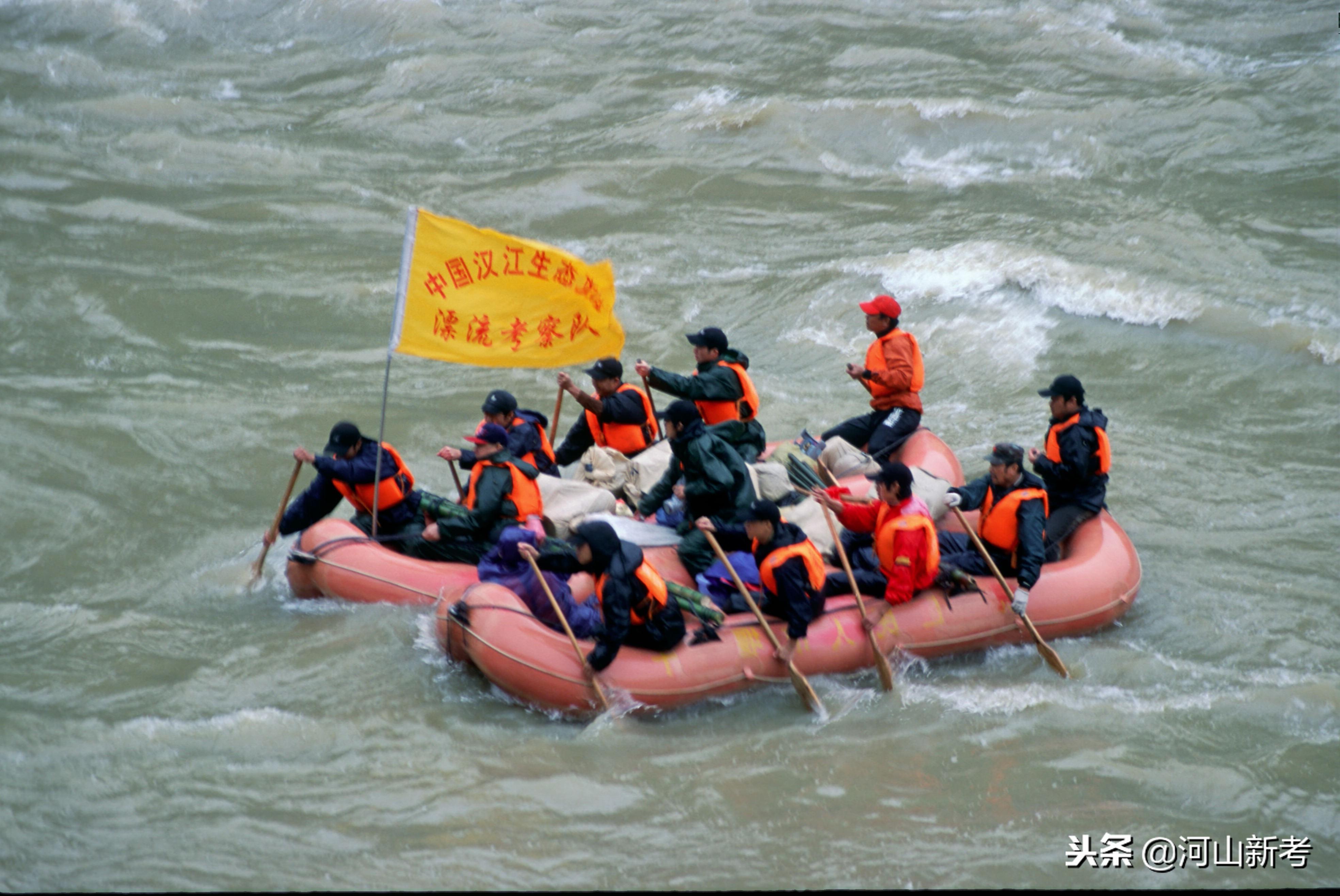 英雄联盟最新bug揭秘，自然美景探险之旅，探寻内心平和与宁静的旅程