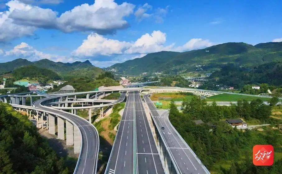 石阡高速路最新动态，最新消息及其区域发展影响分析